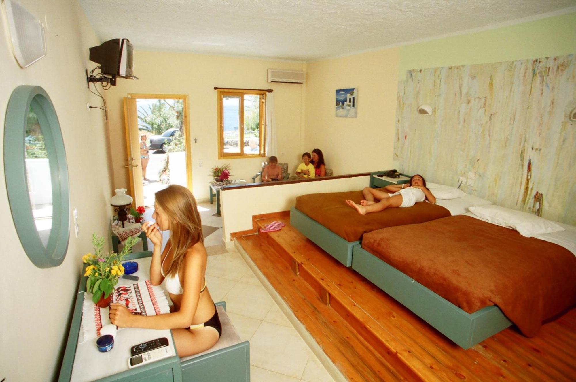 פלאקיאס Kalypso Cretan Village Resort & Spa חדר תמונה