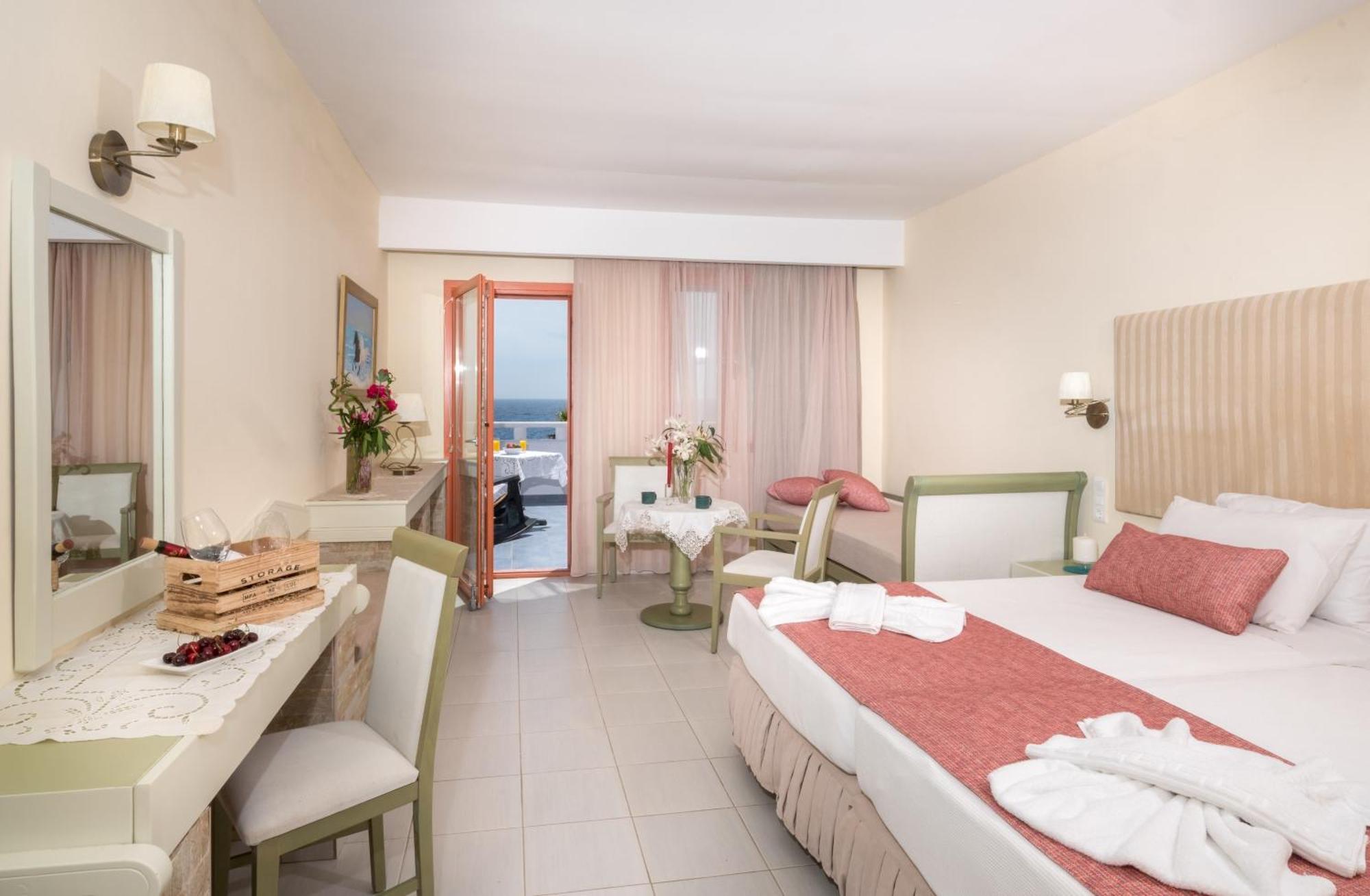 פלאקיאס Kalypso Cretan Village Resort & Spa חדר תמונה