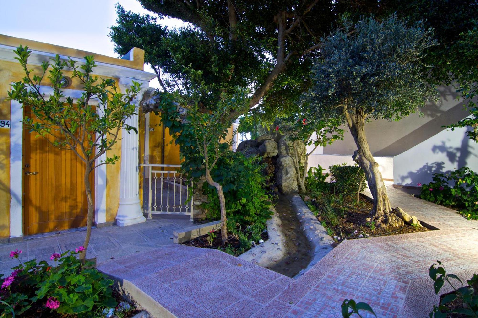 פלאקיאס Kalypso Cretan Village Resort & Spa חדר תמונה